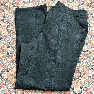 Bandolino snakeprint jeans size16W